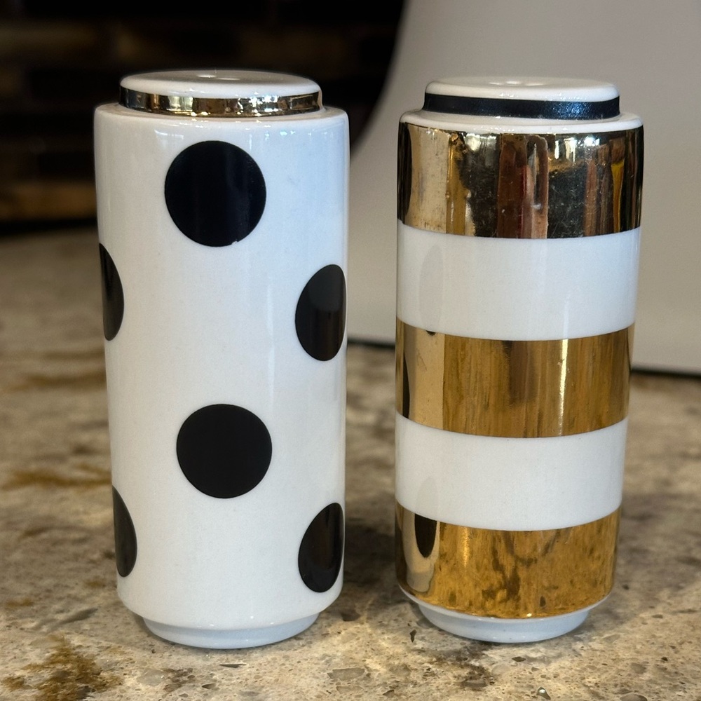 Kate Spade salt & pepper shaker set